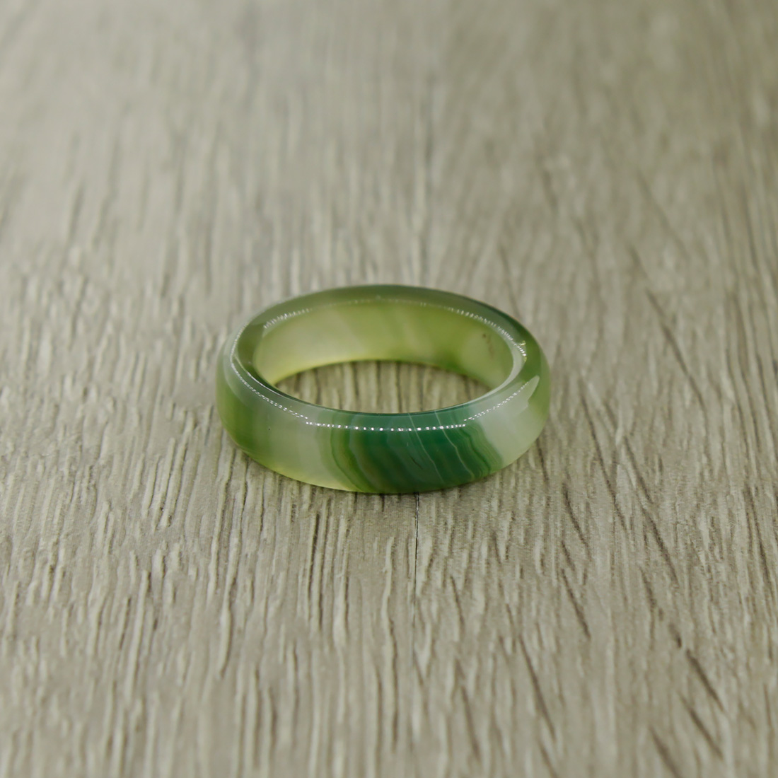 Кольцо 17 мм. Кольцо с зеленым агатом. Зеленое кольцо феррит.