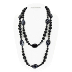 Агат черный (Бразилия), разноразмерные с плоскими овалами, бусы "Стихия" длина бус 128см