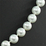 Бусы майорка белая, круглые 8мм, короткие 47см