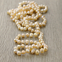 Жемчуг белый, очень неровный, 6мм, бусы длиной 120см.