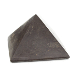 Пирамида из малинового кварцита неполированная 5 см